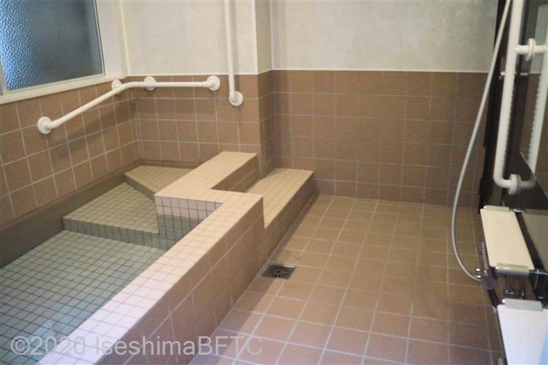 ひろおか荘　浴室